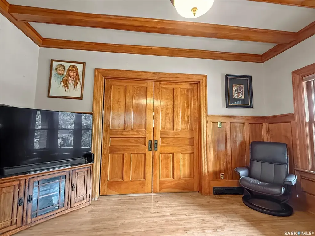 735 Sidney Street E Swift Current SK S9H 1T5