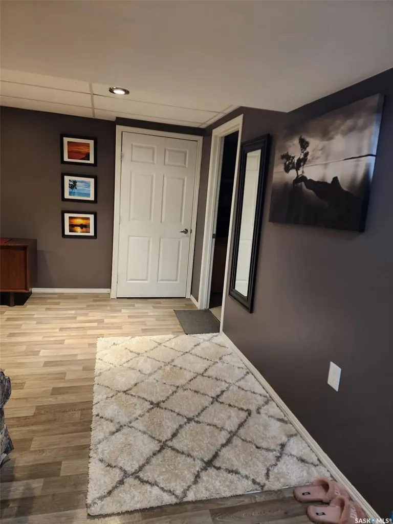 1609 Warren Avenue Weyburn SK S4H 0M3