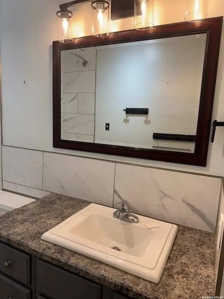 2 22nd Street Battleford SK S0M 0E0