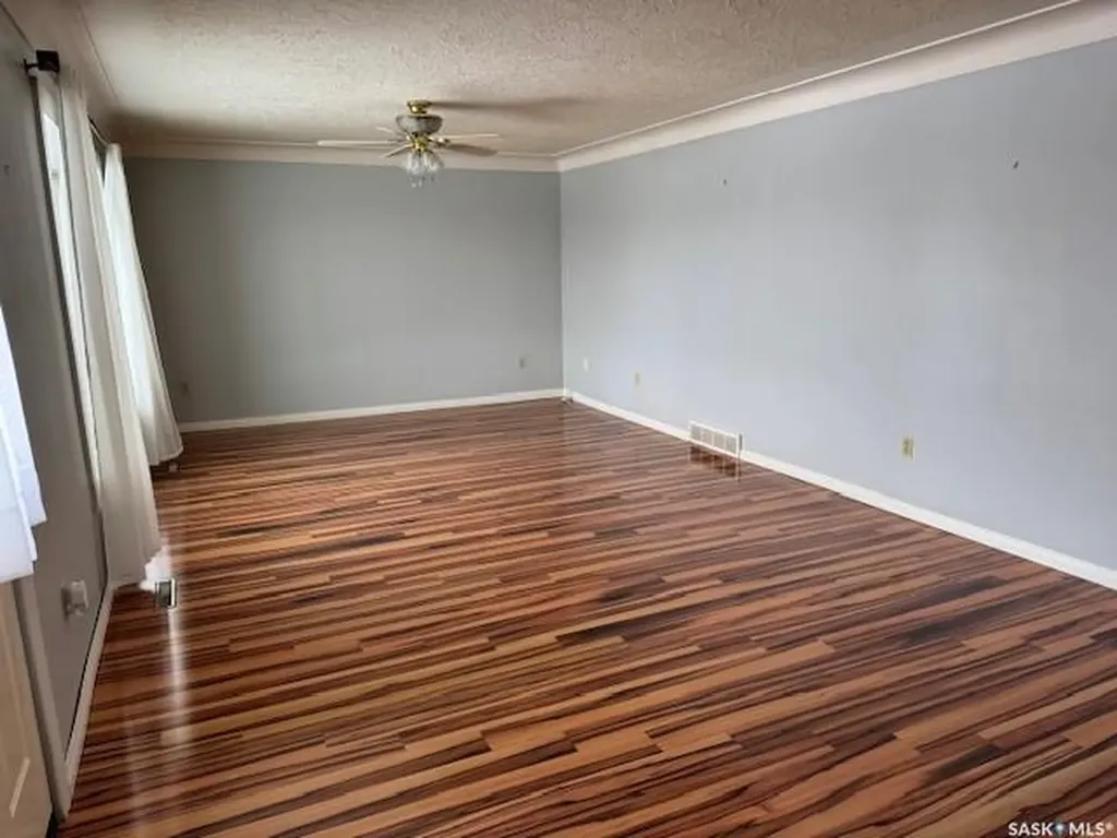 2 22nd Street Battleford SK S0M 0E0