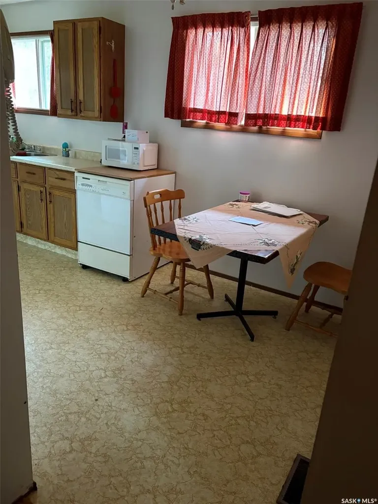 371 2nd Street W Glaslyn SK S0M 0Y0