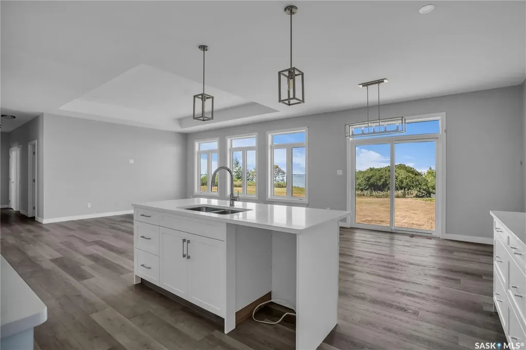 52 Sunset Acres Lane Last Mountain Lake East Side SK S0G 0Z0