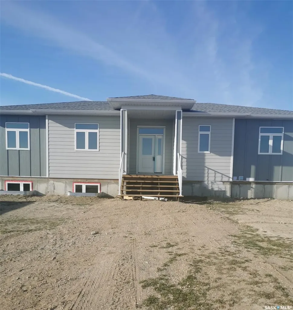 52 Sunset Acres Lane Last Mountain Lake East Side SK S0G 0Z0