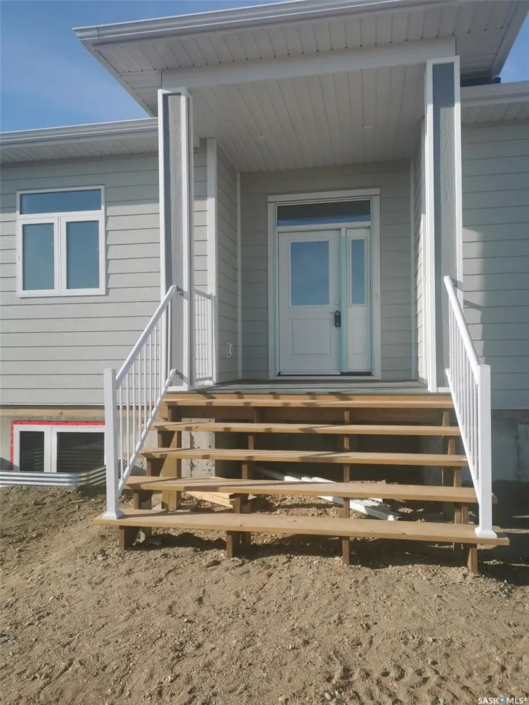 52 Sunset Acres Lane Last Mountain Lake East Side SK S0G 0Z0
