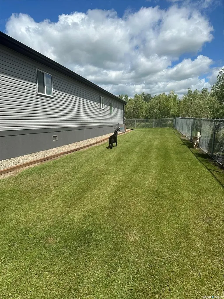 502 508 Railway Avenue E Maidstone SK S0M 1M0