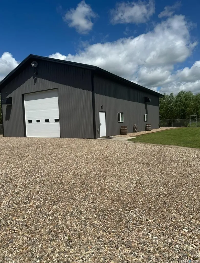 502 508 Railway Avenue E Maidstone SK S0M 1M0