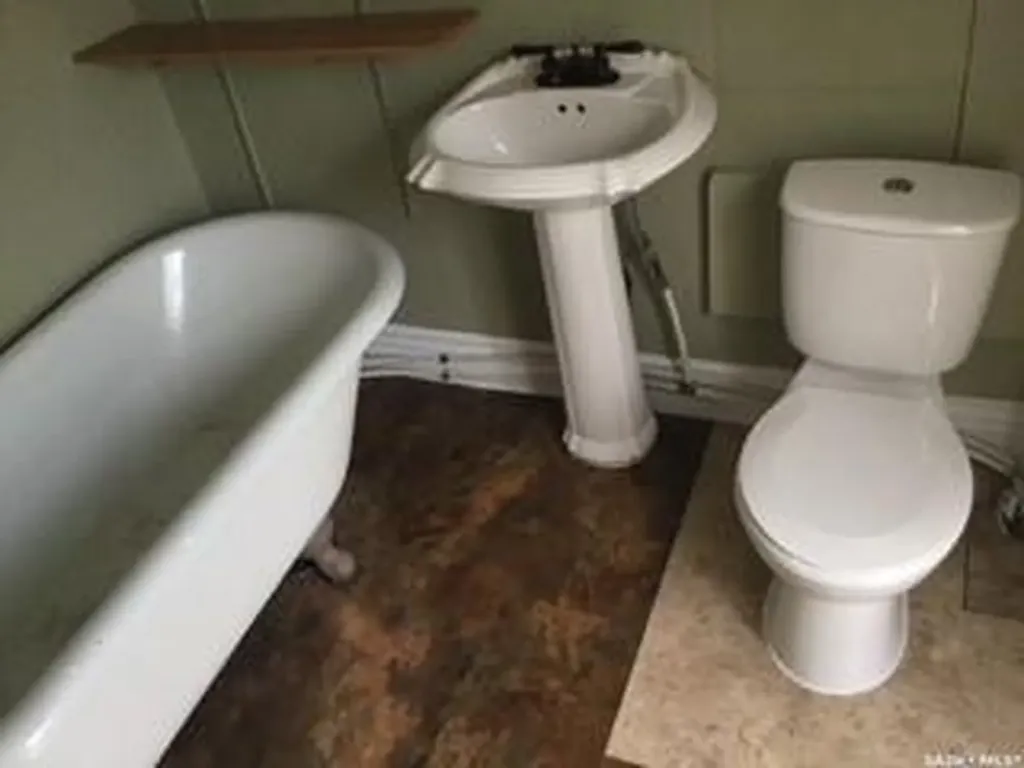 1218 2nd Street Estevan SK S4A 0M2