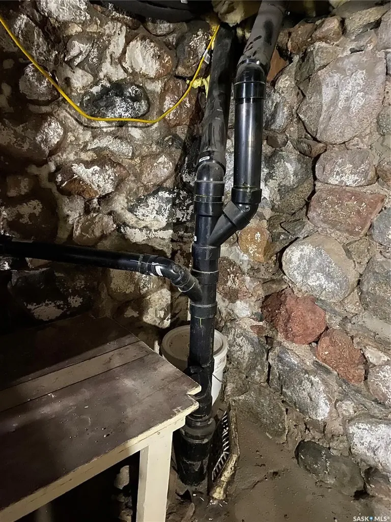 1218 2nd Street Estevan SK S4A 0M2