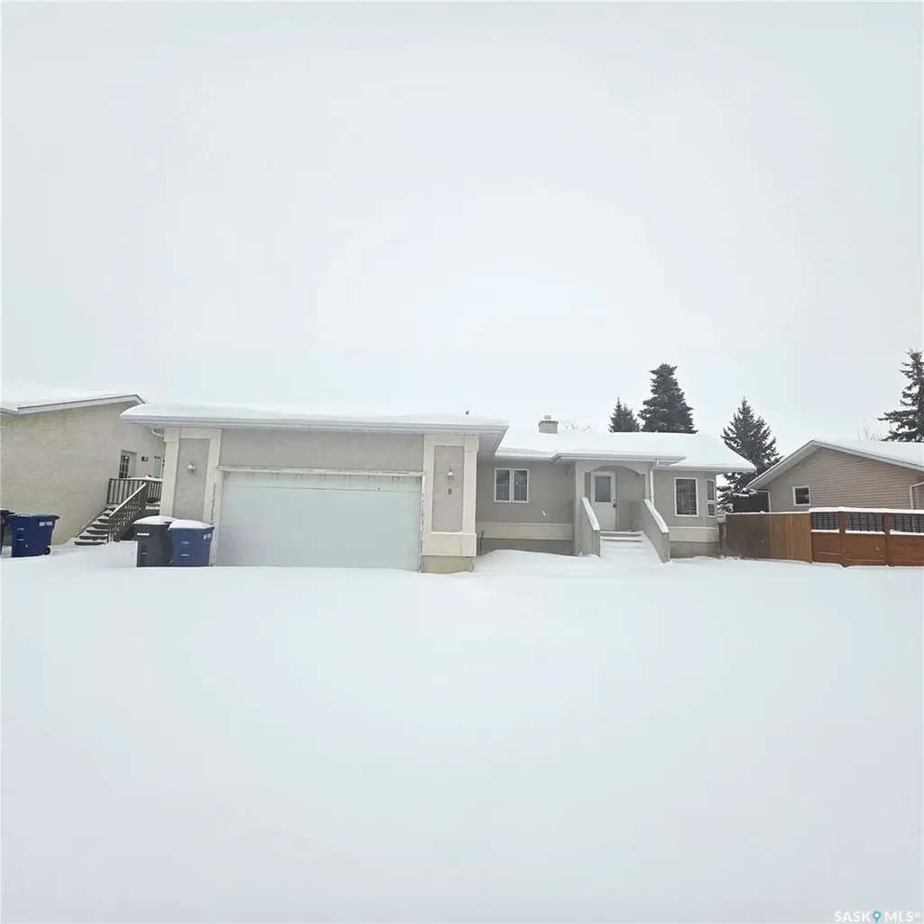 8 Coupland Crescent Meadow Lake SK S9X 1B1