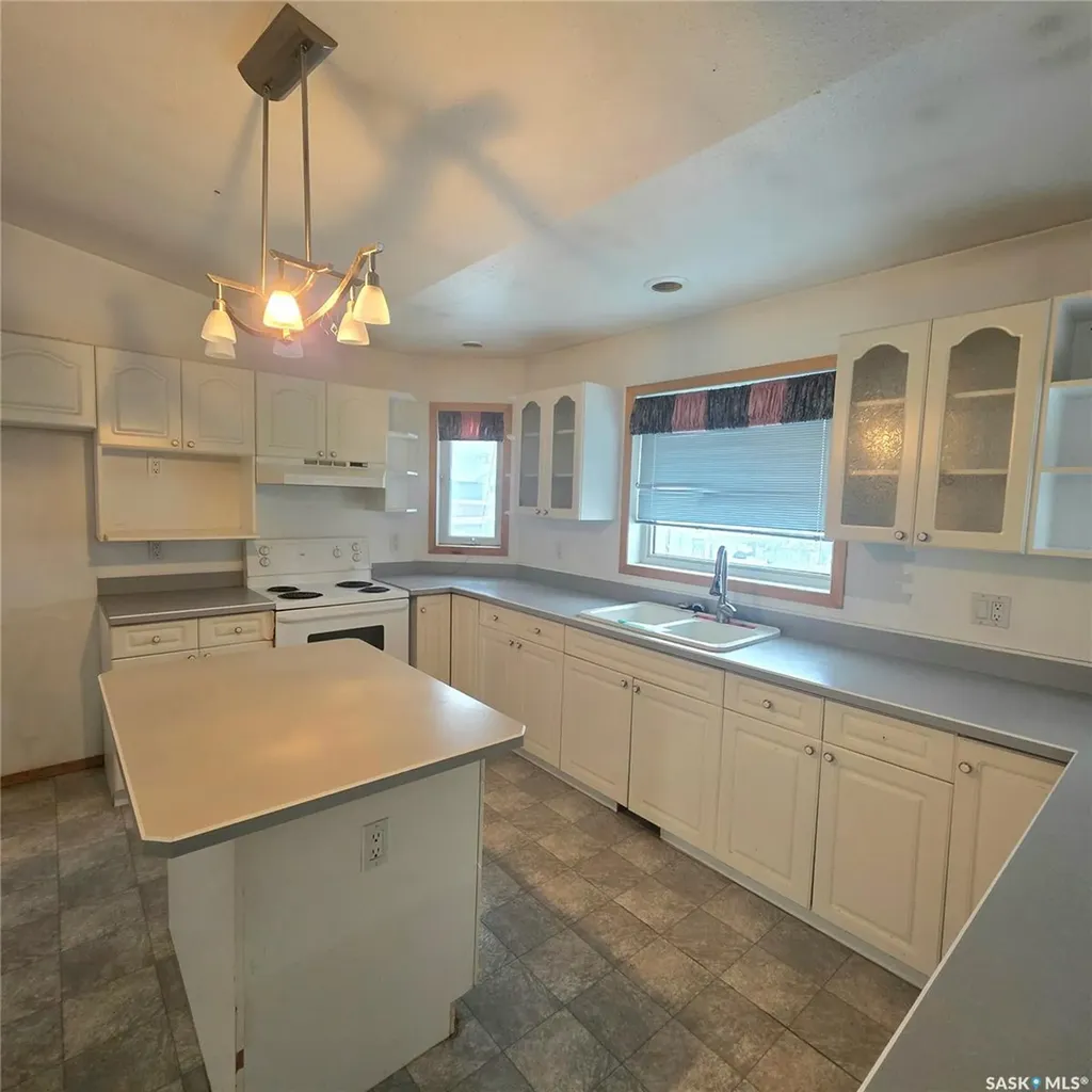 8 Coupland Crescent Meadow Lake SK S9X 1B1