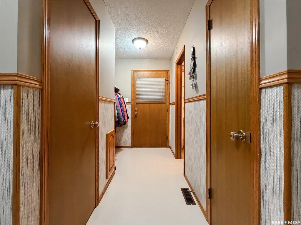 594 5th Street W Shaunavon SK S0N 2M0