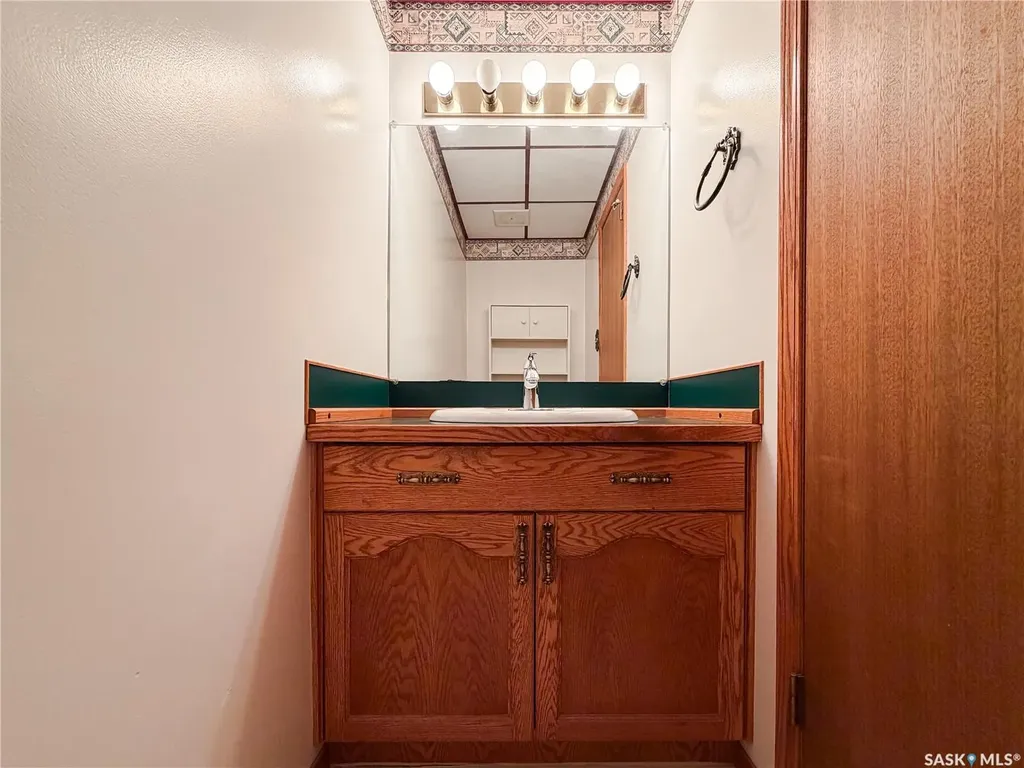 594 5th Street W Shaunavon SK S0N 2M0