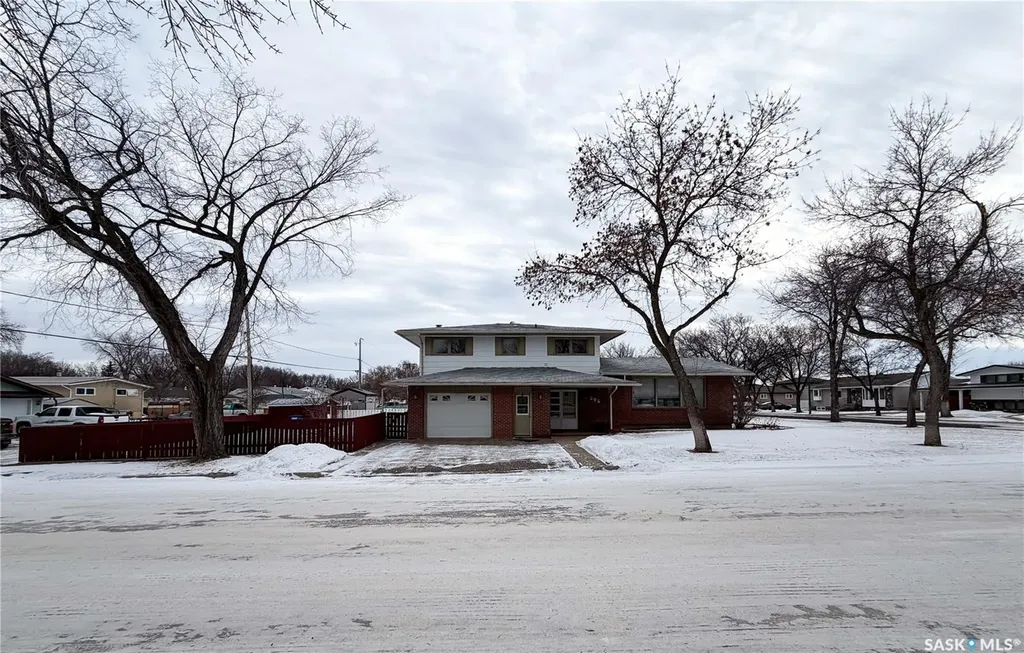 594 5th Street W Shaunavon SK S0N 2M0