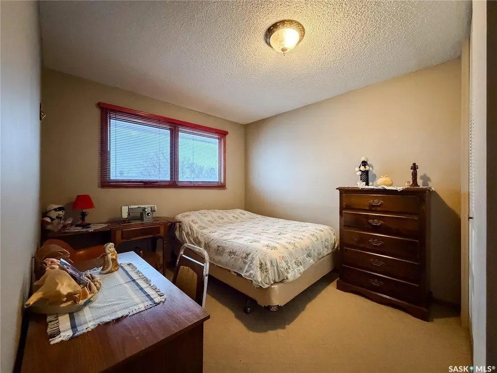 594 5th Street W Shaunavon SK S0N 2M0