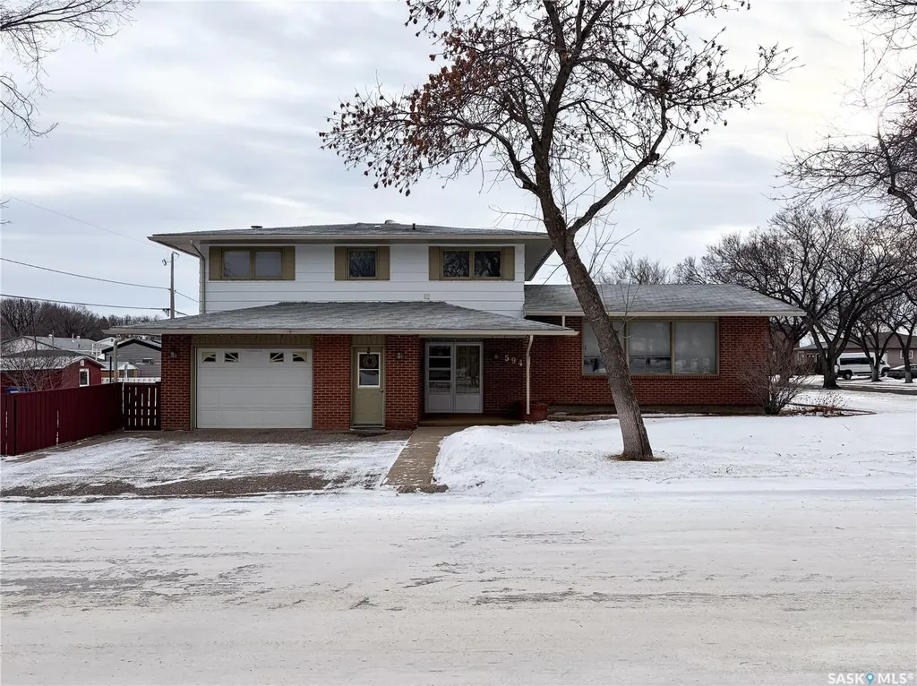594 5th Street W Shaunavon SK S0N 2M0