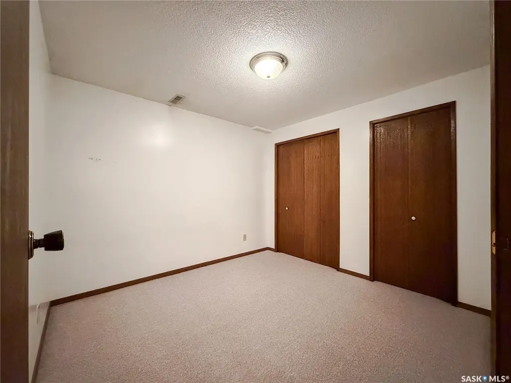 594 5th Street W Shaunavon SK S0N 2M0