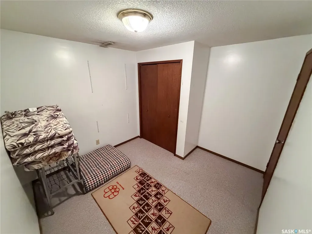 594 5th Street W Shaunavon SK S0N 2M0