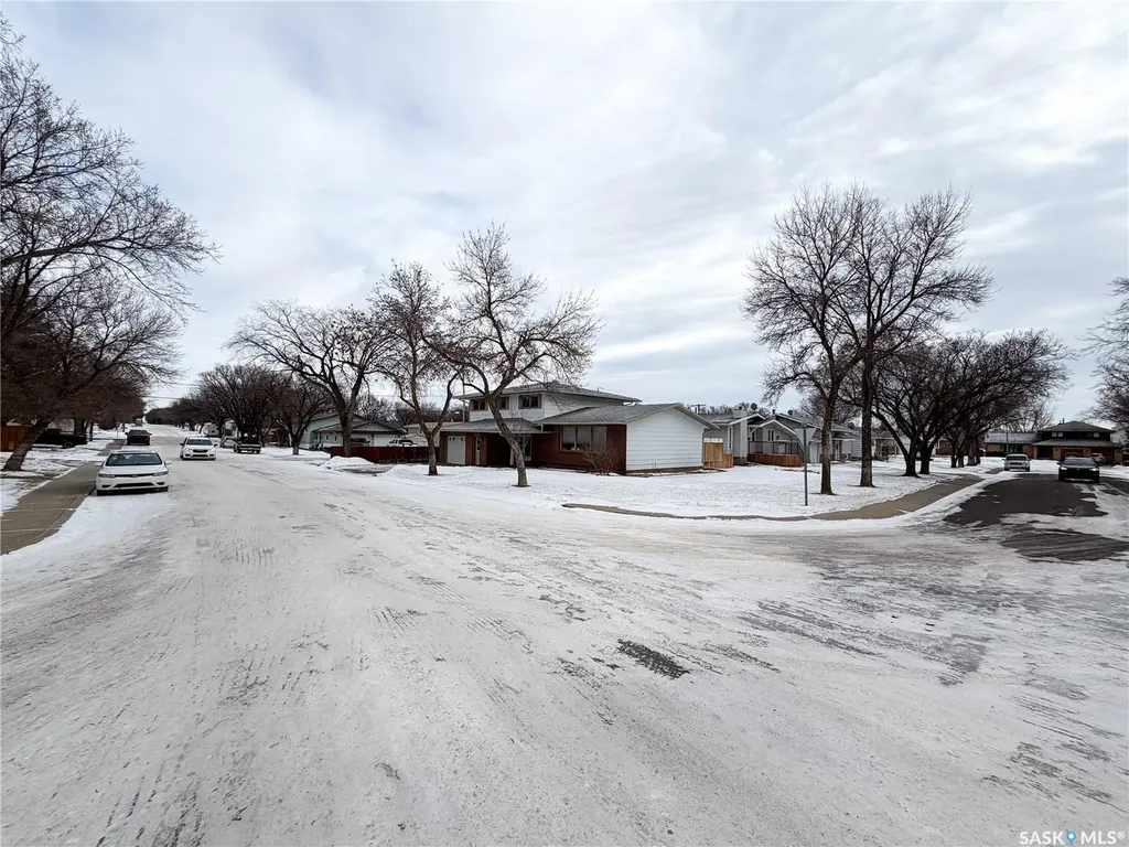594 5th Street W Shaunavon SK S0N 2M0