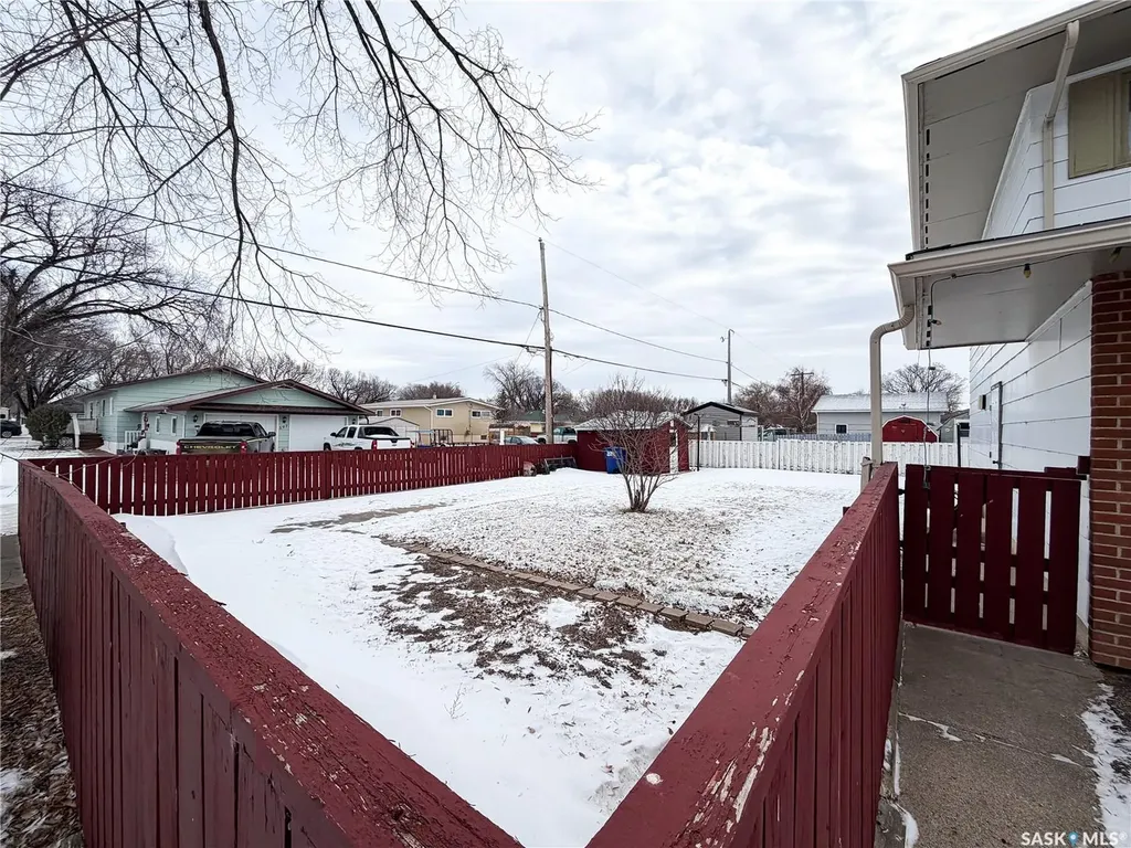 594 5th Street W Shaunavon SK S0N 2M0