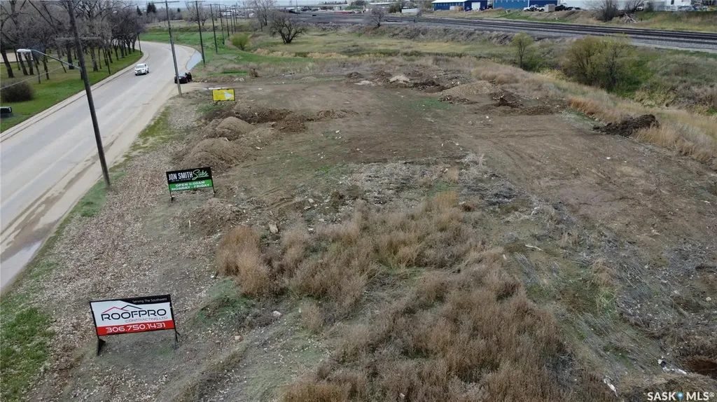 925 South Railway Street E Swift Current SK S9H 3B4