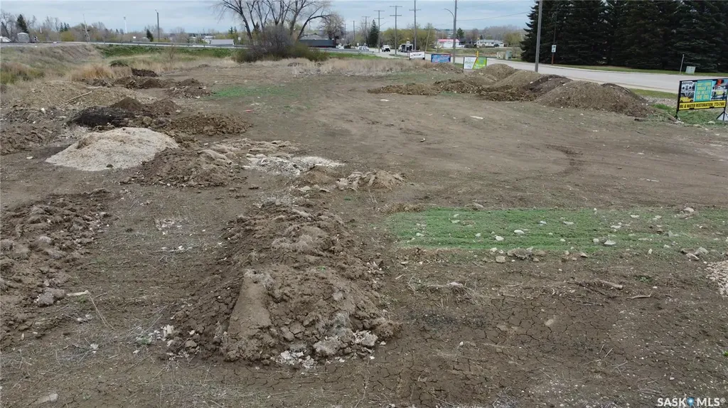 925 South Railway Street E Swift Current SK S9H 3B4