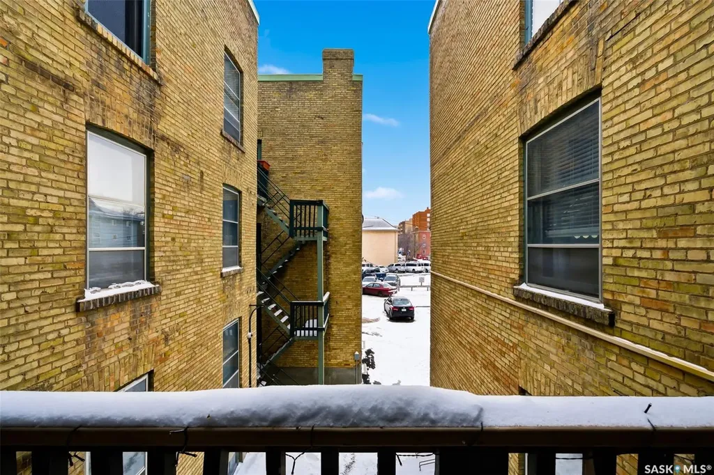 2201 14th Avenue Regina SK S4P 0X9