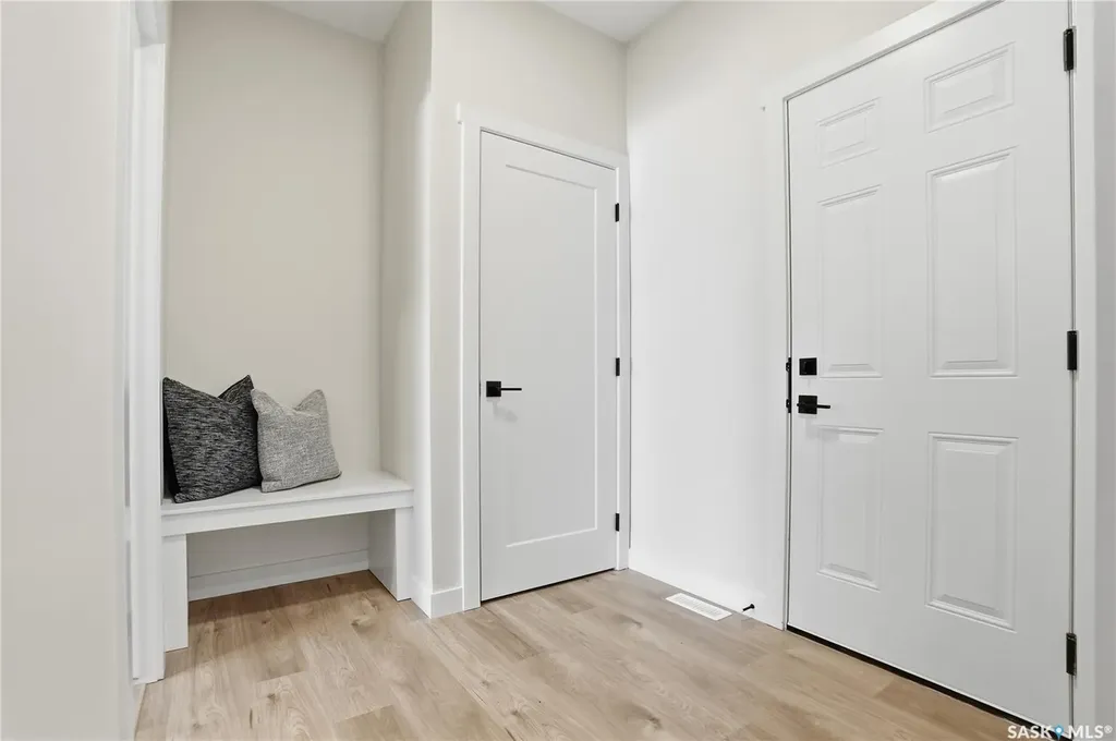 338 Katz Avenue Saskatoon SK S7V 1Y6