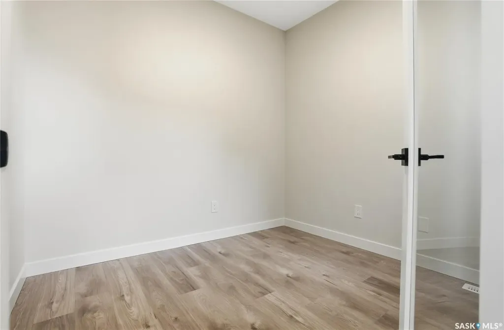 338 Katz Avenue Saskatoon SK S7V 1Y6
