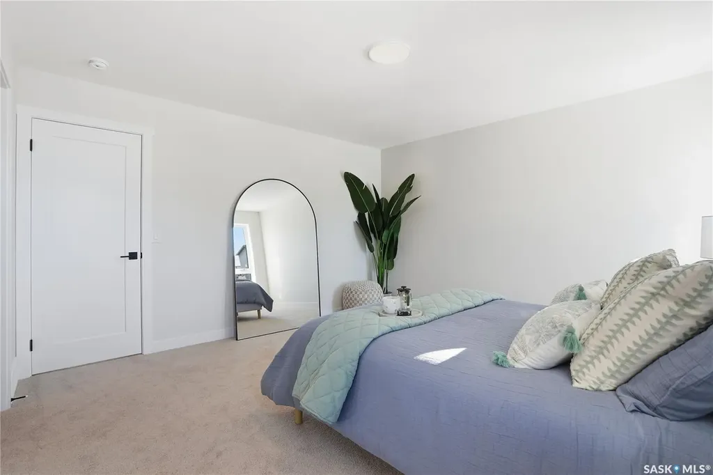 338 Katz Avenue Saskatoon SK S7V 1Y6