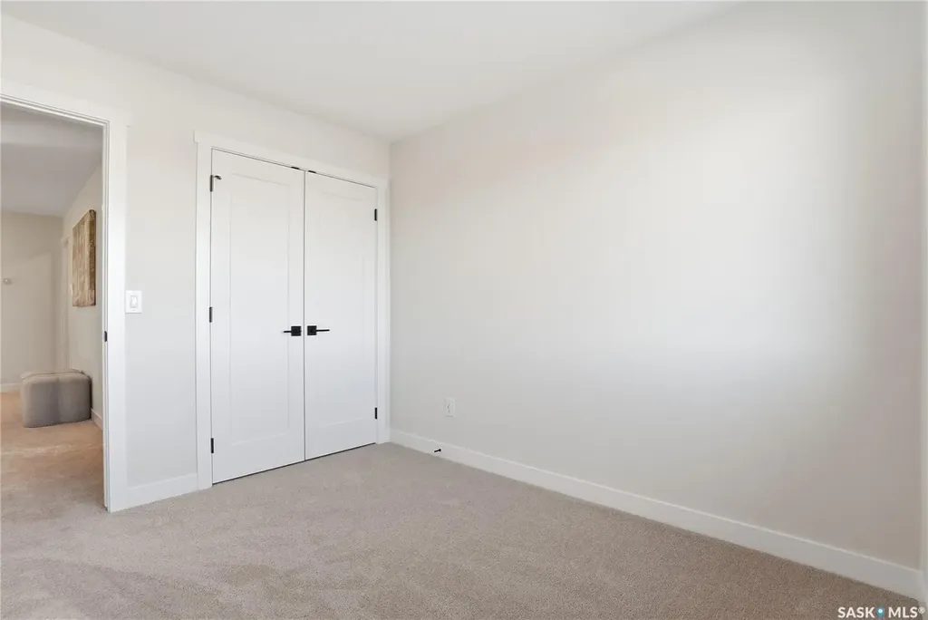 338 Katz Avenue Saskatoon SK S7V 1Y6