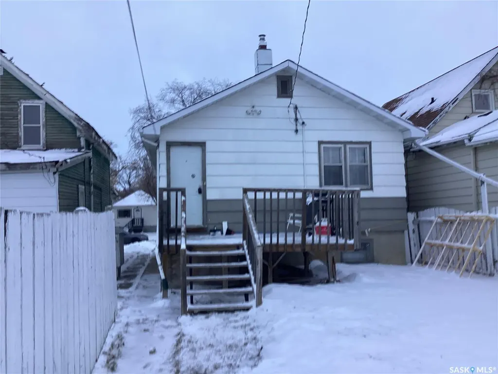 1164 Argyle Street Regina SK S4T 3R5