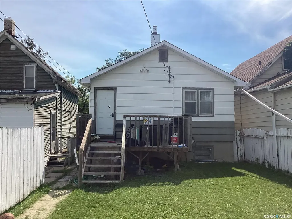 1164 Argyle Street Regina SK S4T 3R5