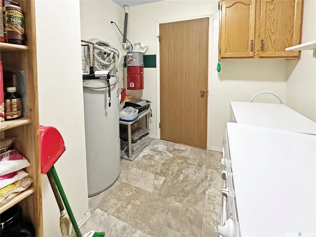 532 River Street Prince Albert SK S6V 0A6