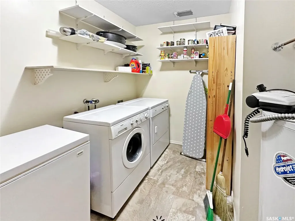 532 River Street Prince Albert SK S6V 0A6