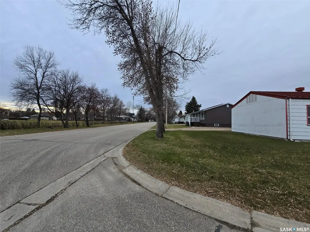 250 4th Avenue Broadview SK S0G 0K0