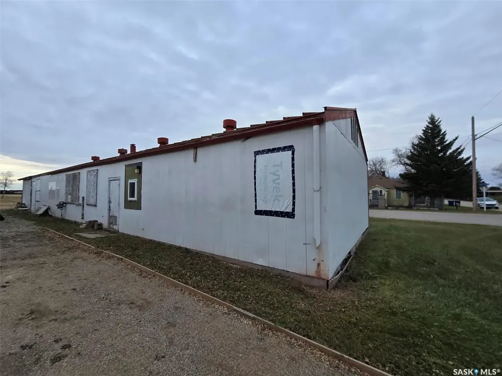 250 4th Avenue Broadview SK S0G 0K0