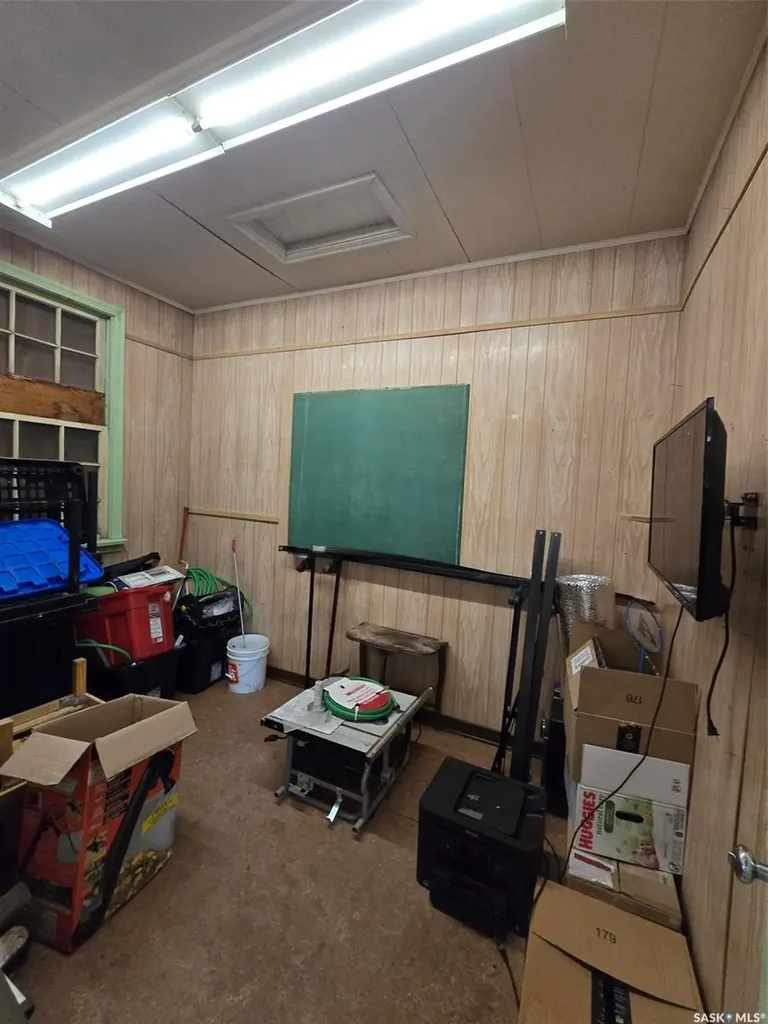 250 4th Avenue Broadview SK S0G 0K0