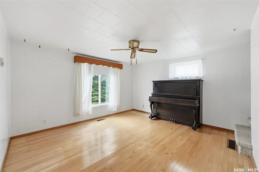 624 Saskatchewan Avenue Imperial SK S0G 2J0