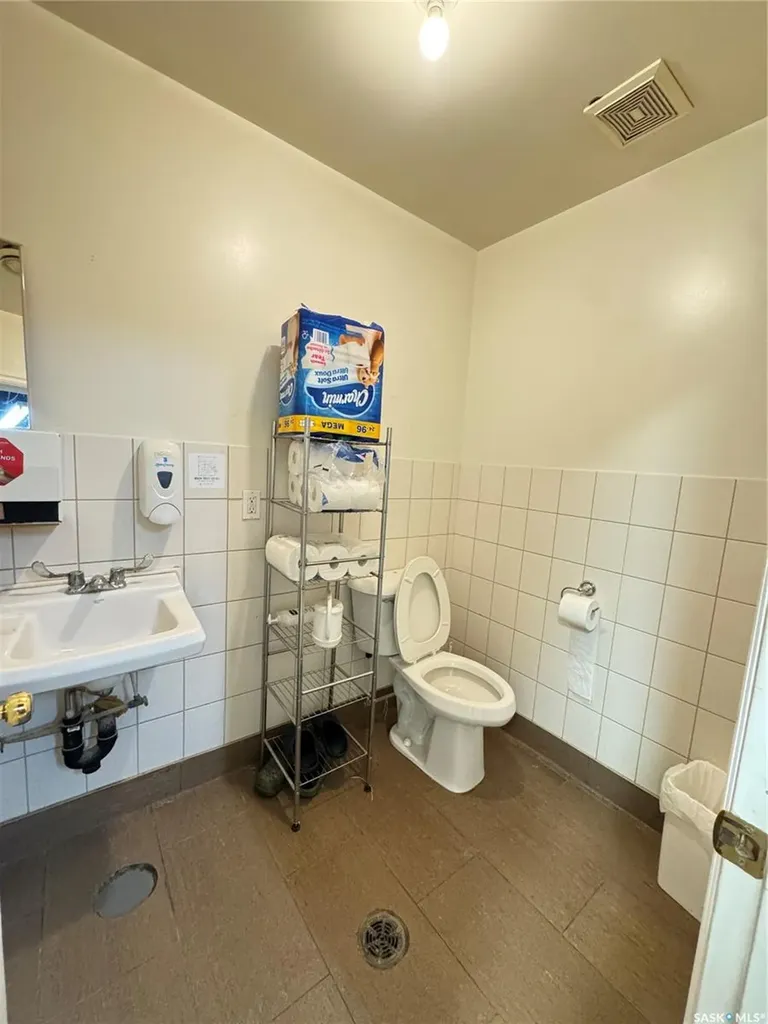 3235 Quance Street Regina SK S4V 3A4