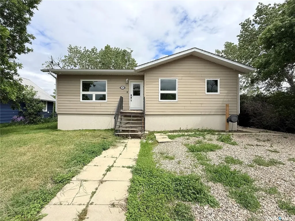 406 Main Street Climax SK S0N 0N0