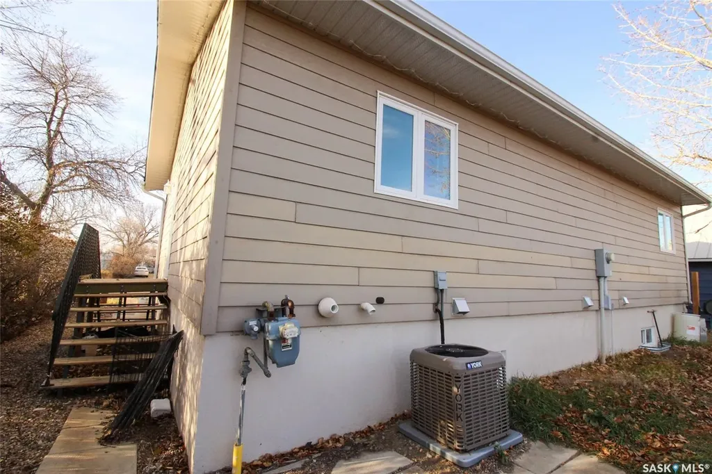 406 Main Street Climax SK S0N 0N0