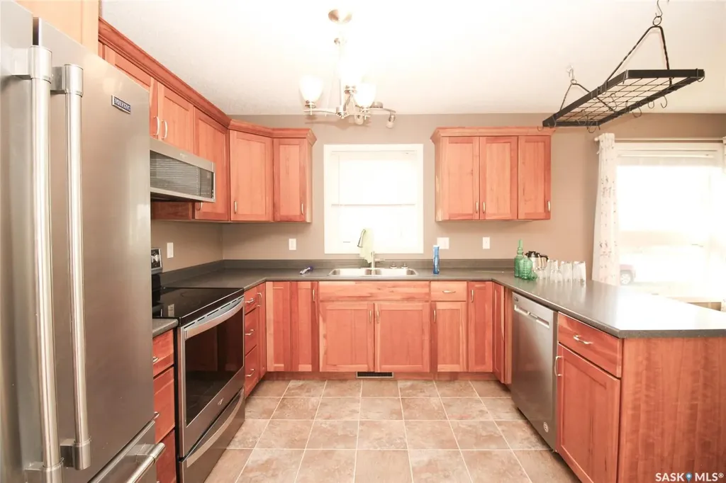 406 Main Street Climax SK S0N 0N0