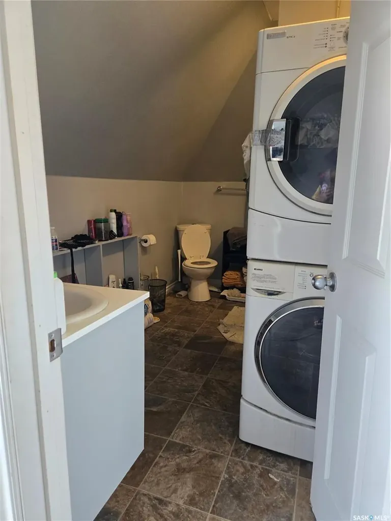 707 Railway Avenue Neudorf SK S0A 2T0