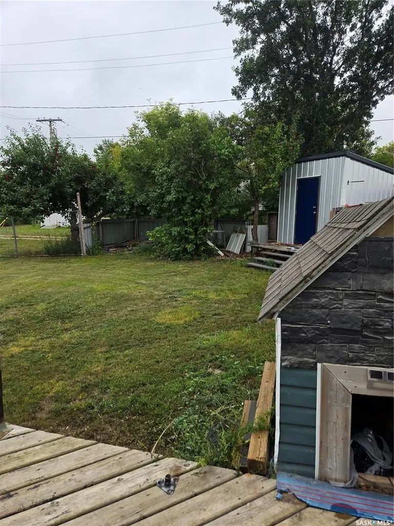 707 Railway Avenue Neudorf SK S0A 2T0