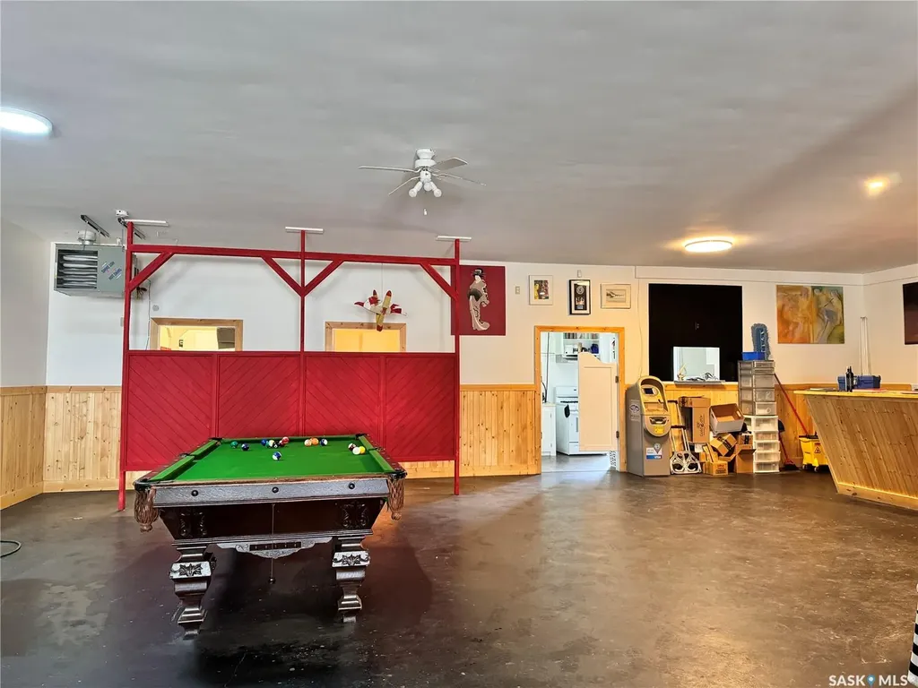 205-207 Main Street Lintlaw SK S0A 2H0