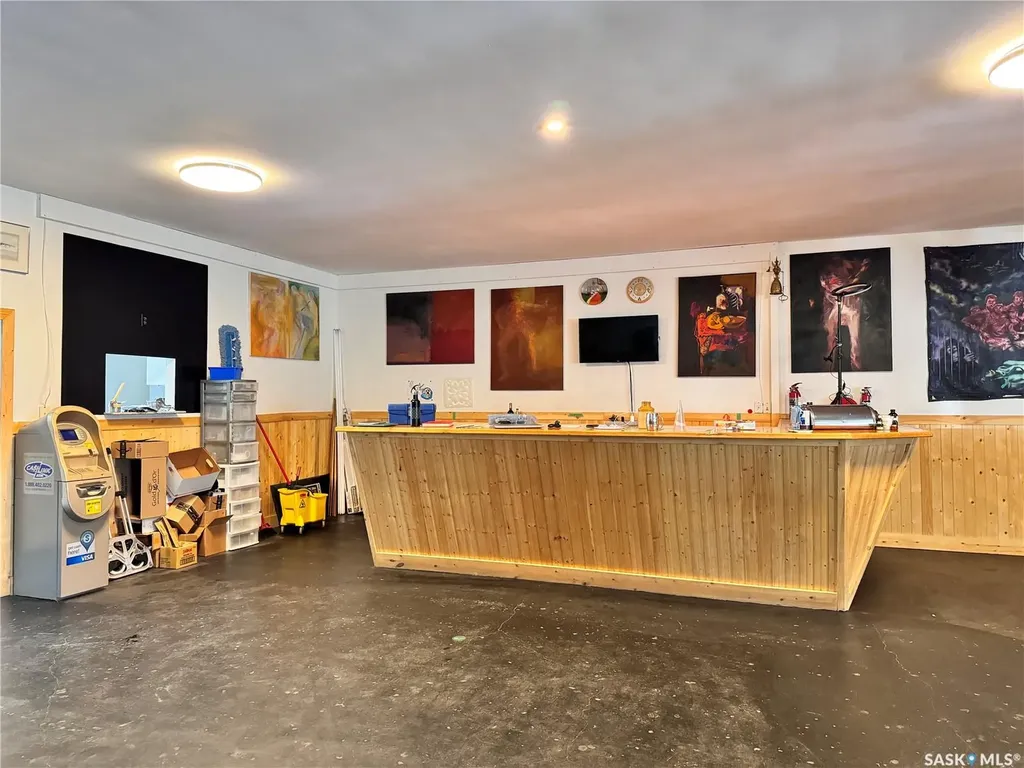 205-207 Main Street Lintlaw SK S0A 2H0