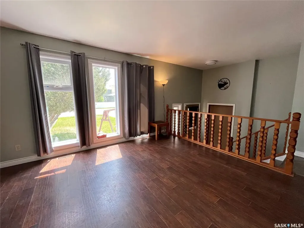 404 Parsons Avenue Maple Creek SK S0N 1N0
