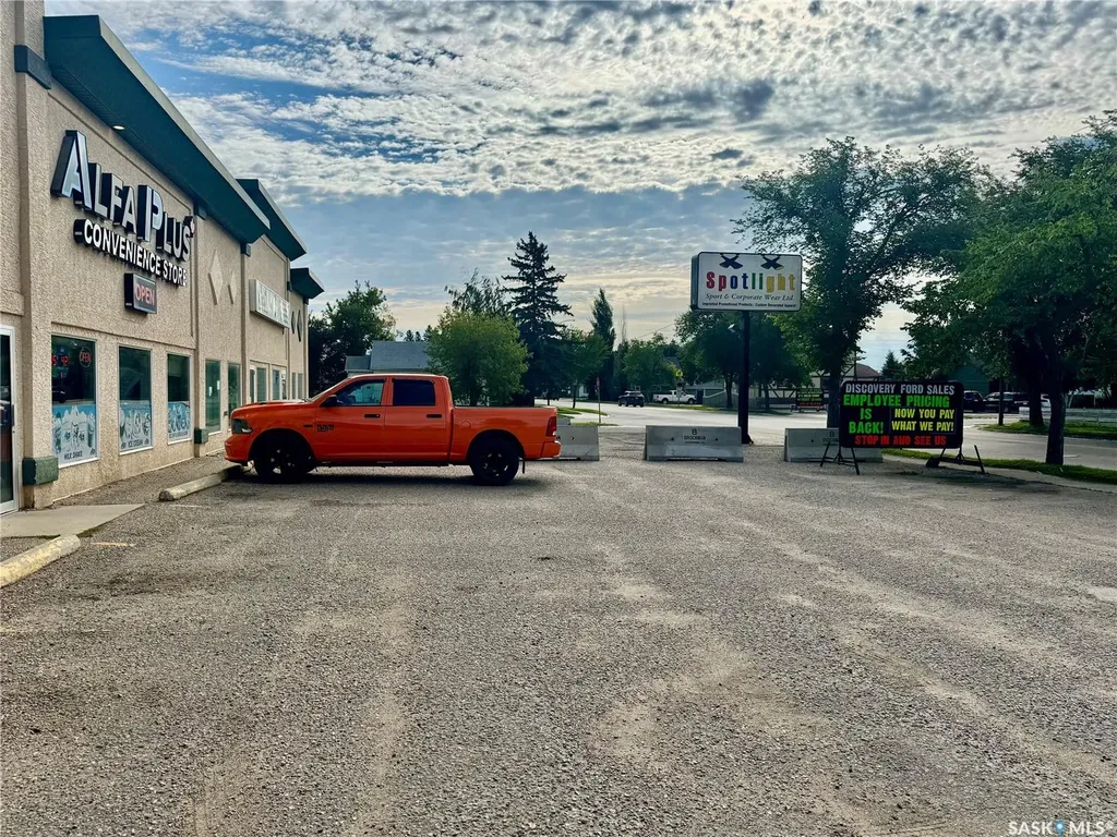 1307 D 8th Avenue Humboldt SK S0K 2A0