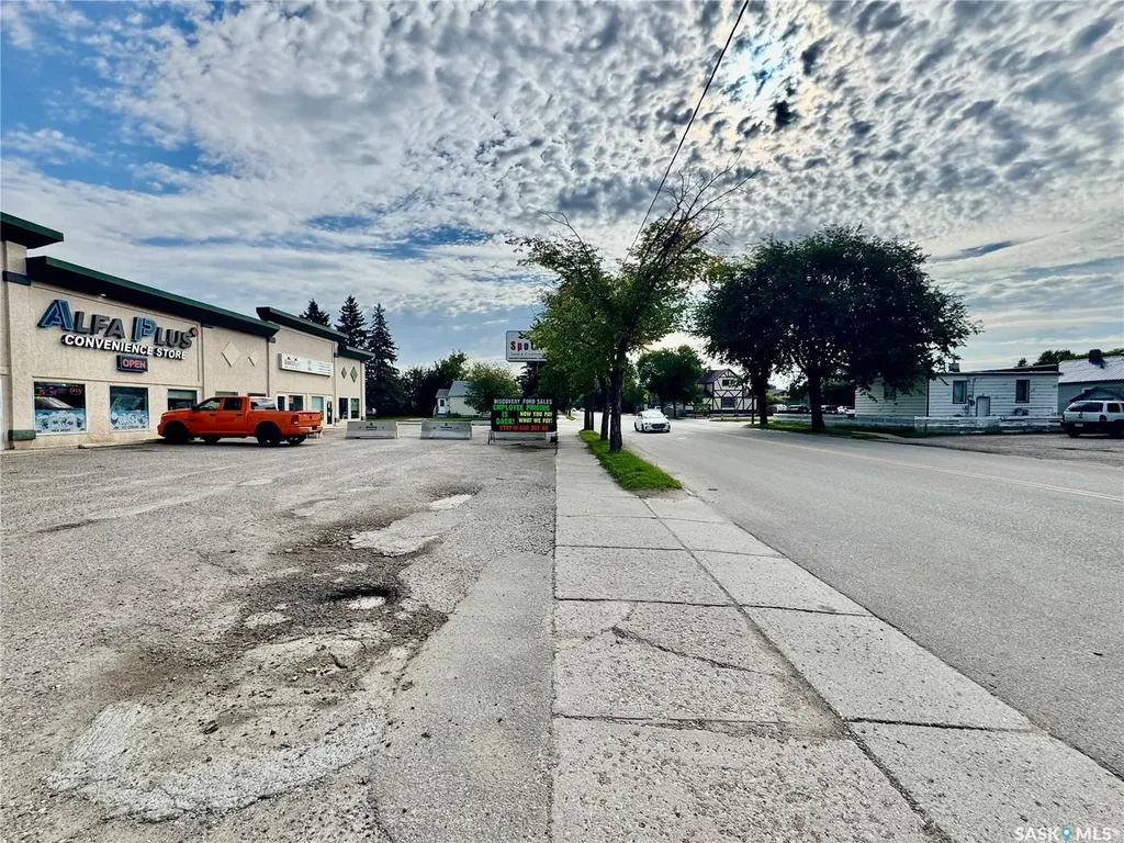 1307 D 8th Avenue Humboldt SK S0K 2A0