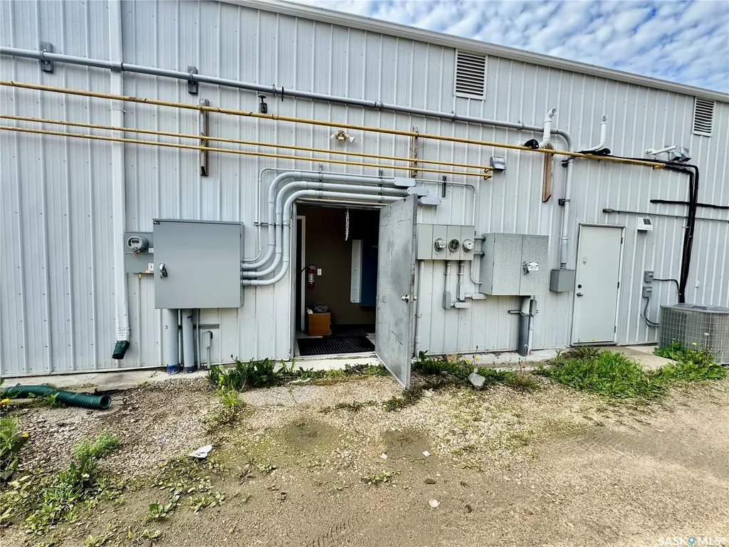 1307 D 8th Avenue Humboldt SK S0K 2A0